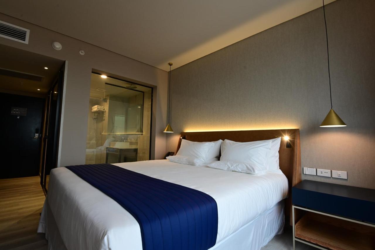 Novotel Santa Cruz De La Sierra Exteriör bild