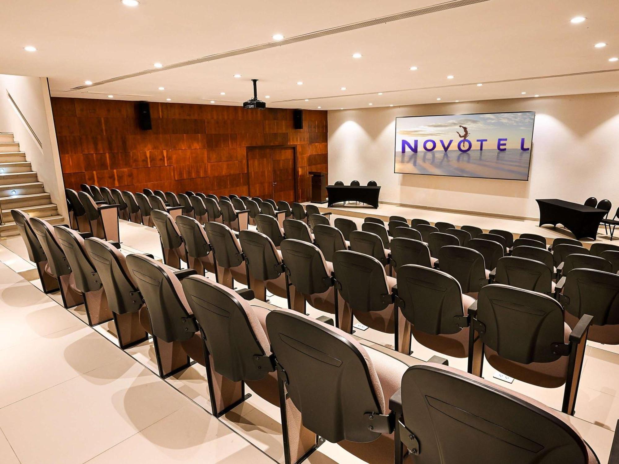 Novotel Santa Cruz De La Sierra Exteriör bild