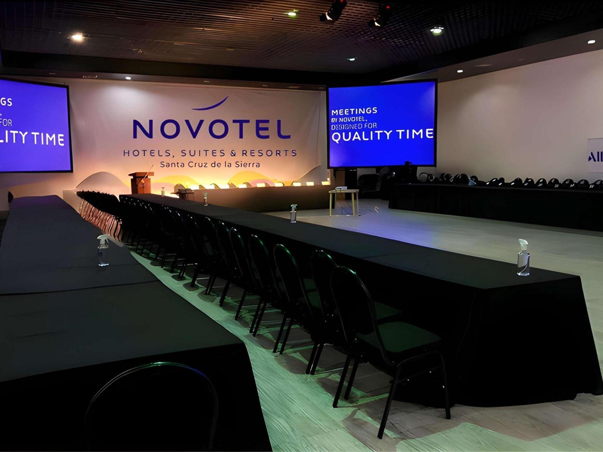 Novotel Santa Cruz De La Sierra Exteriör bild